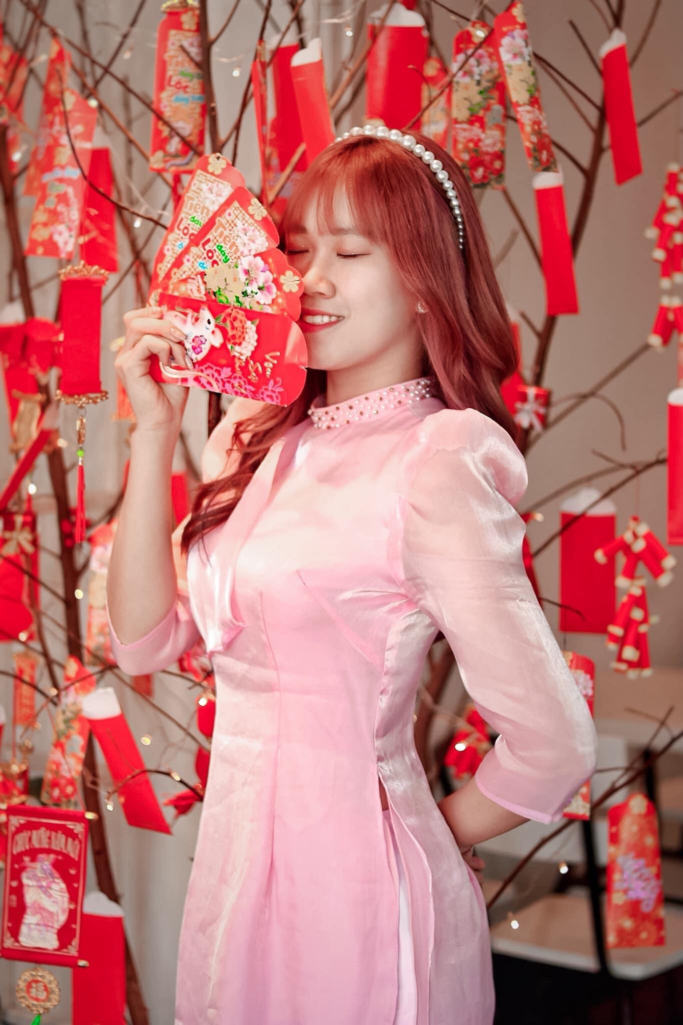 Thiếu nữ xứ Quảng trong áo dài truyền thống những ngày đầu Xuân ảnh 2