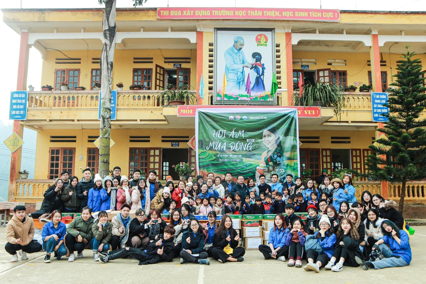 Nữ sinh Báo chí đam mê hoạt động tình nguyện ảnh 10