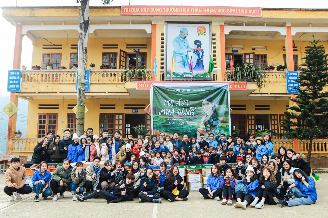 Nữ sinh Báo chí đam mê hoạt động tình nguyện ảnh 10