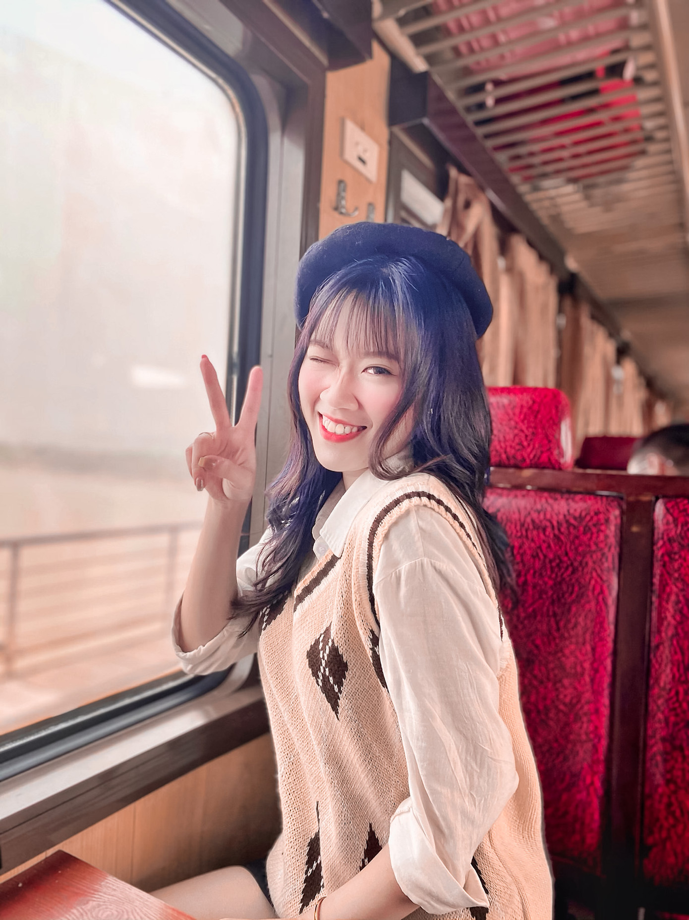 Vẻ đẹp của nữ sinh trường ĐH Nội vụ đạt giải Người đẹp trí tuệ - Miss Elegant Beauty 2020 ảnh 6