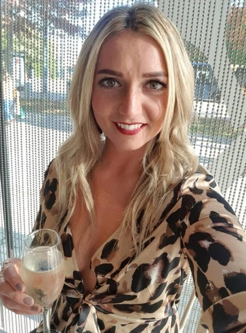 Vượt qua định kiến, cô gái 29 tuổi từ bỏ nghề y tá sang làm kỹ sư khí đốt ảnh 1