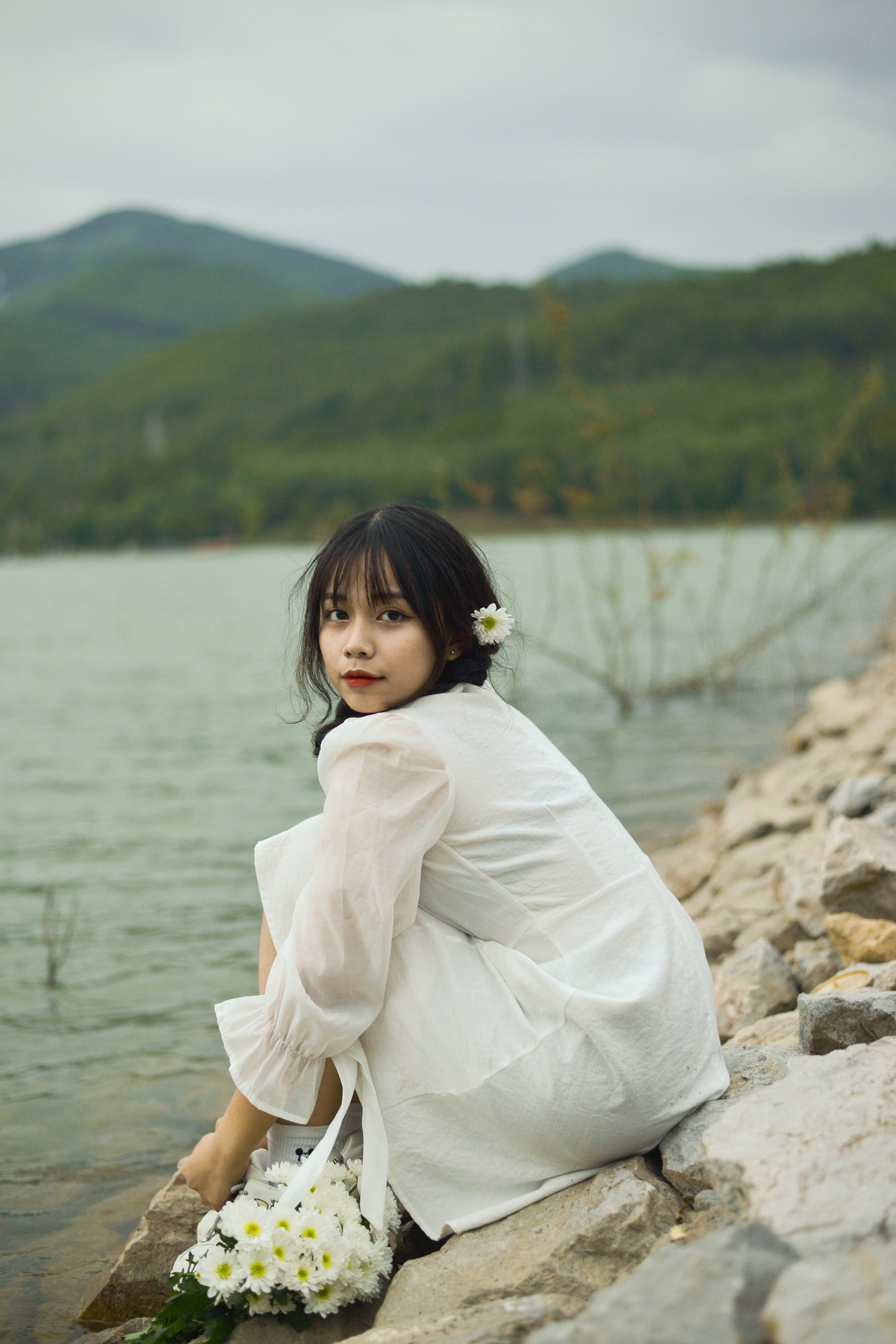 Nữ sinh Quảng Ninh ngọt ngào trong loạt ảnh đời thường tuổi 18 ảnh 7