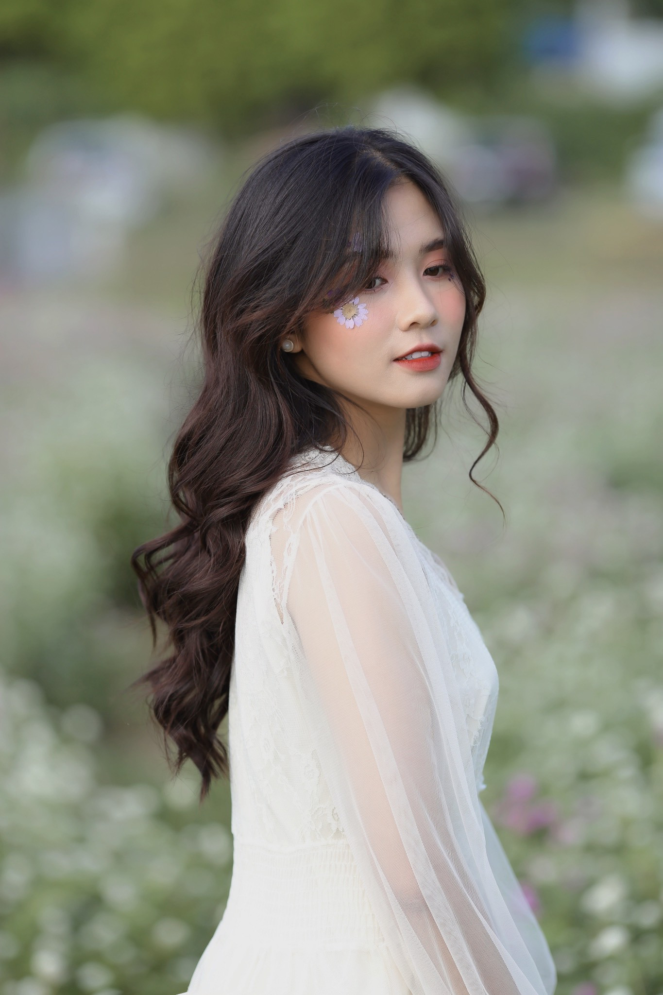 Nữ sinh điện ảnh gây ấn tượng bởi bộ ảnh Tết bên áo Tấc Việt phục ảnh 22