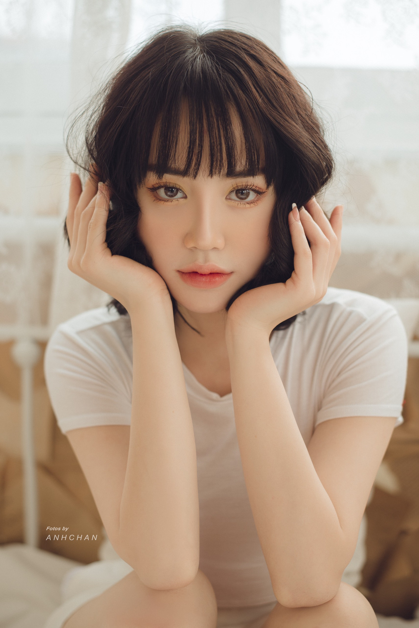 Bỏng mắt trong bộ ảnh chụp tại studio của hotgirl Hà Thành ảnh 6