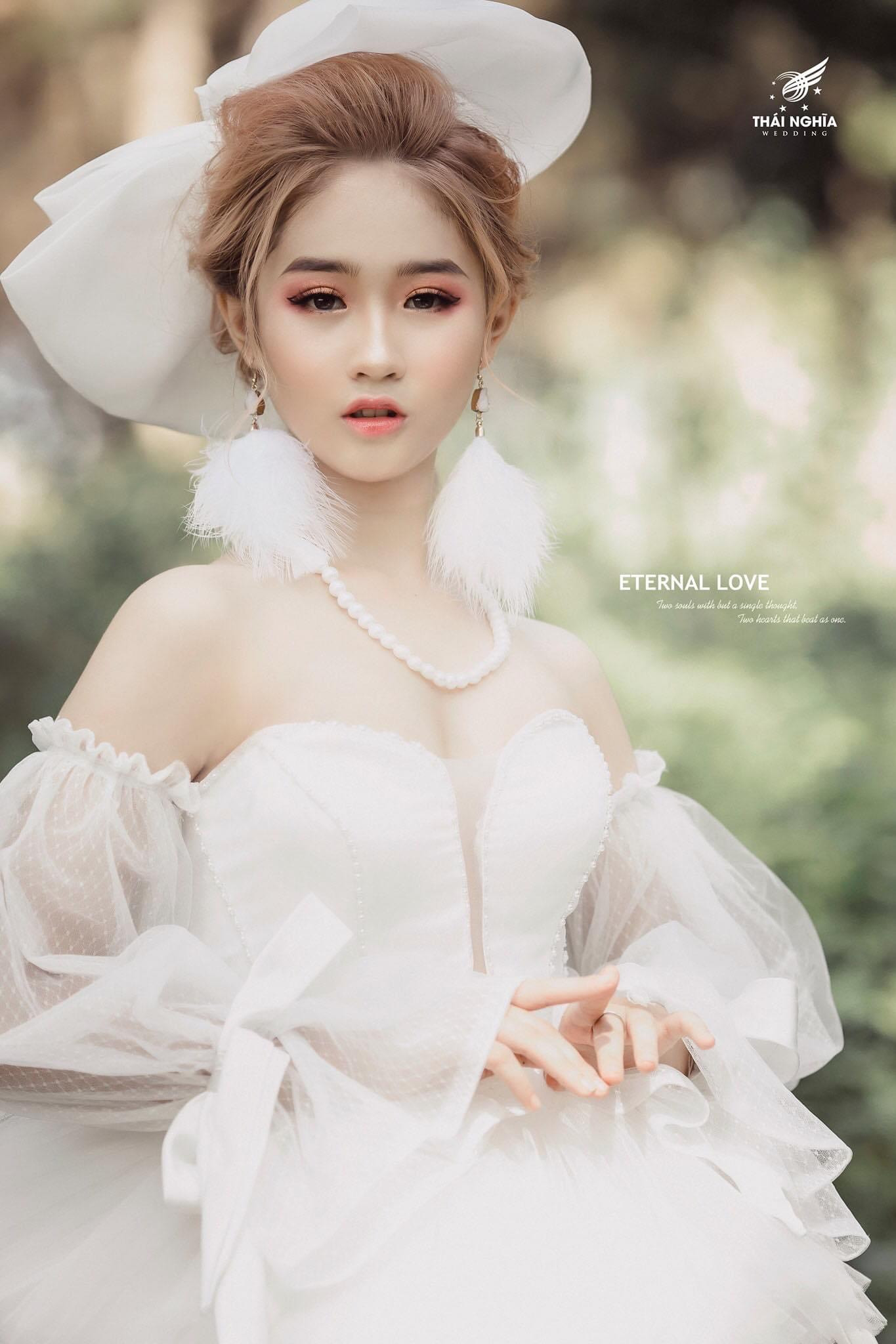 Ngắm “thiên thần 2K4” biến hóa trong nhiều phong cách chụp ảnh ảnh 19