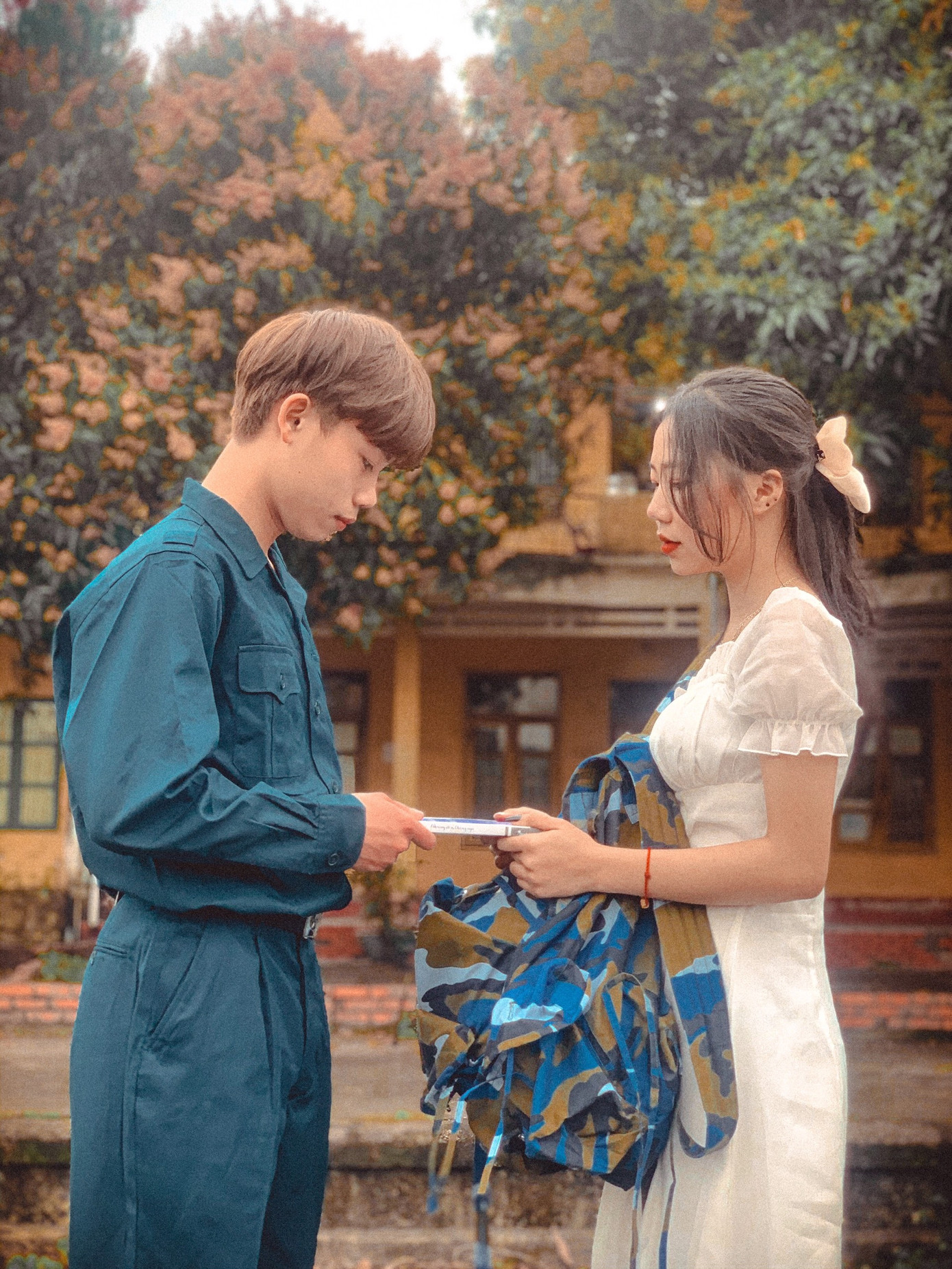 Bộ ảnh ‘Tiễn người yêu lên đường nhập ngũ’ của đôi bạn đến từ Quảng Ninh ảnh 5