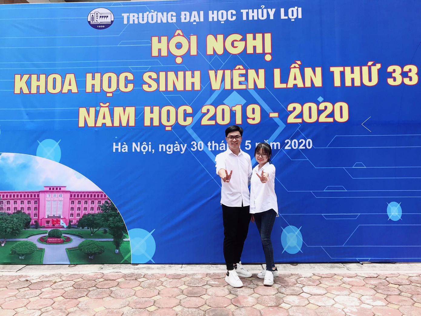 Chàng sinh viên Thủy Lợi mồ côi cha mẹ tự tin vào đời ảnh 7
