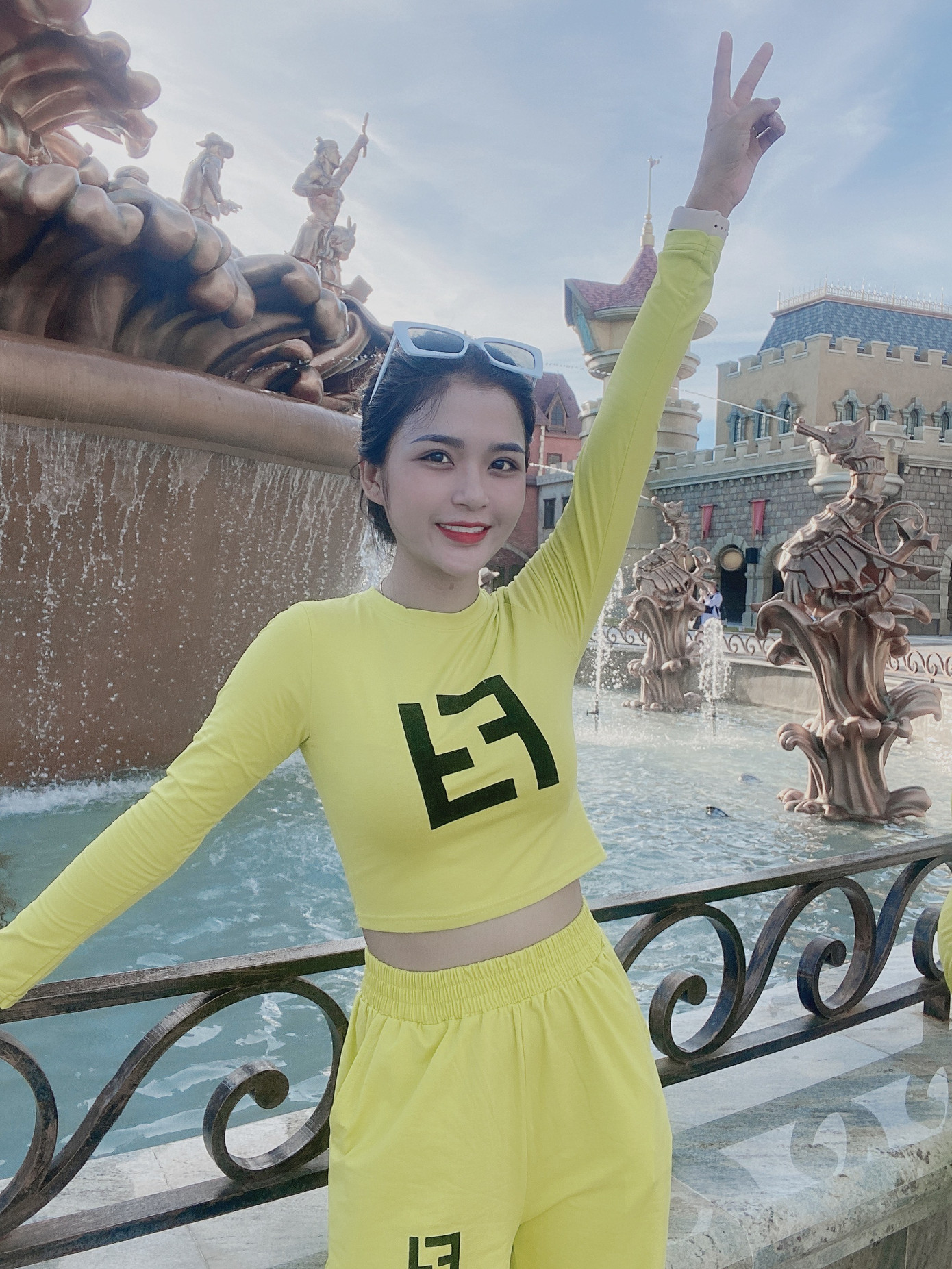 Phó hiệu trưởng trường mầm non bị nhầm tưởng là người mẫu ảnh ảnh 13