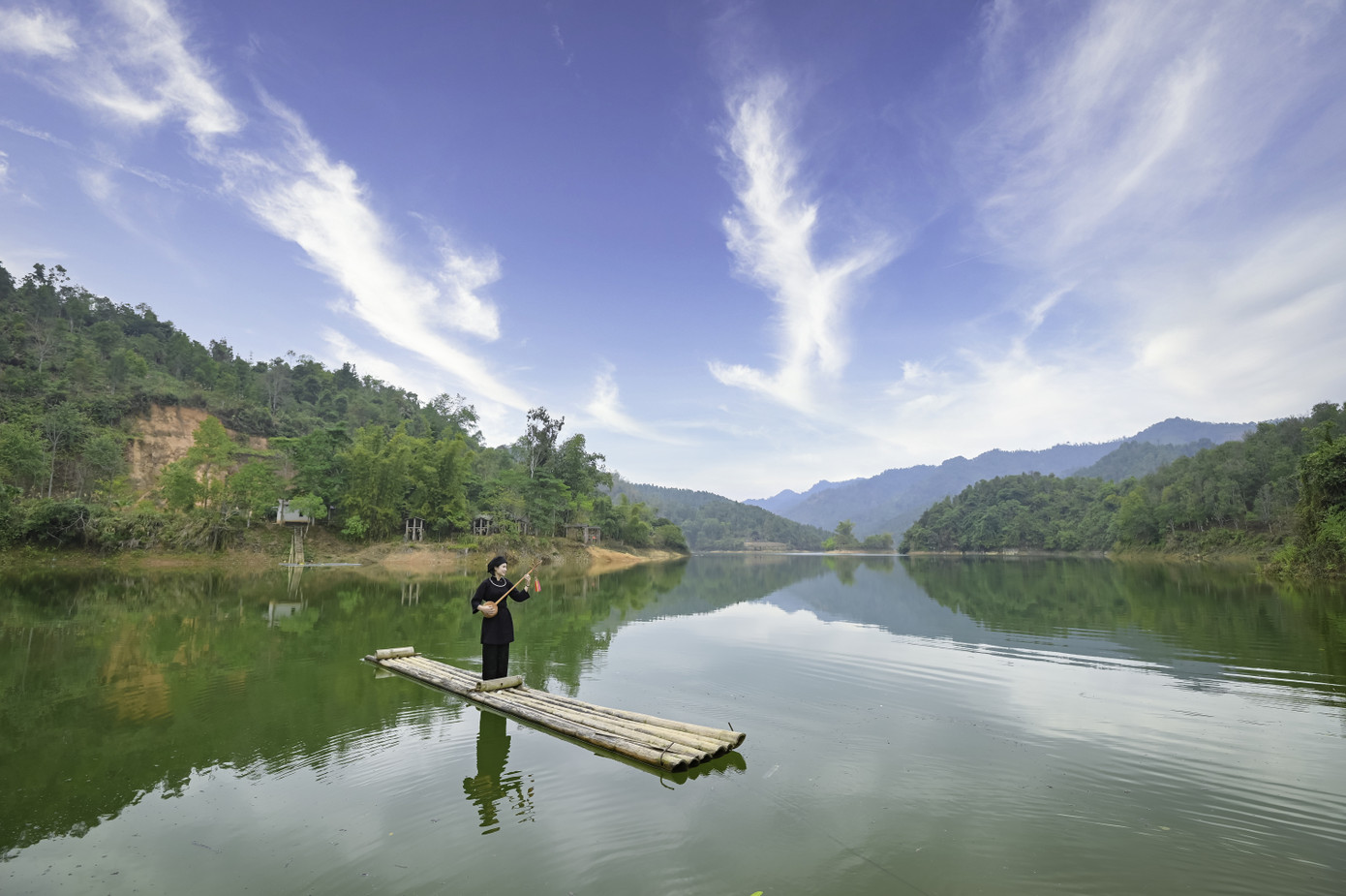 Đón Tết Tân Sửu cùng cô gái Nùng Phàn Slình vùng núi Đông Bắc là cựu sinh viên đại học Ngoại thương ảnh 6