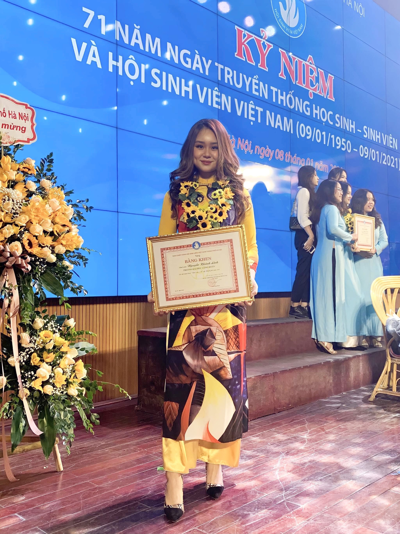 Nữ sinh Công đoàn toàn năng đạt danh hiệu “Sinh viên 5 tốt” cấp thành phố ảnh 7