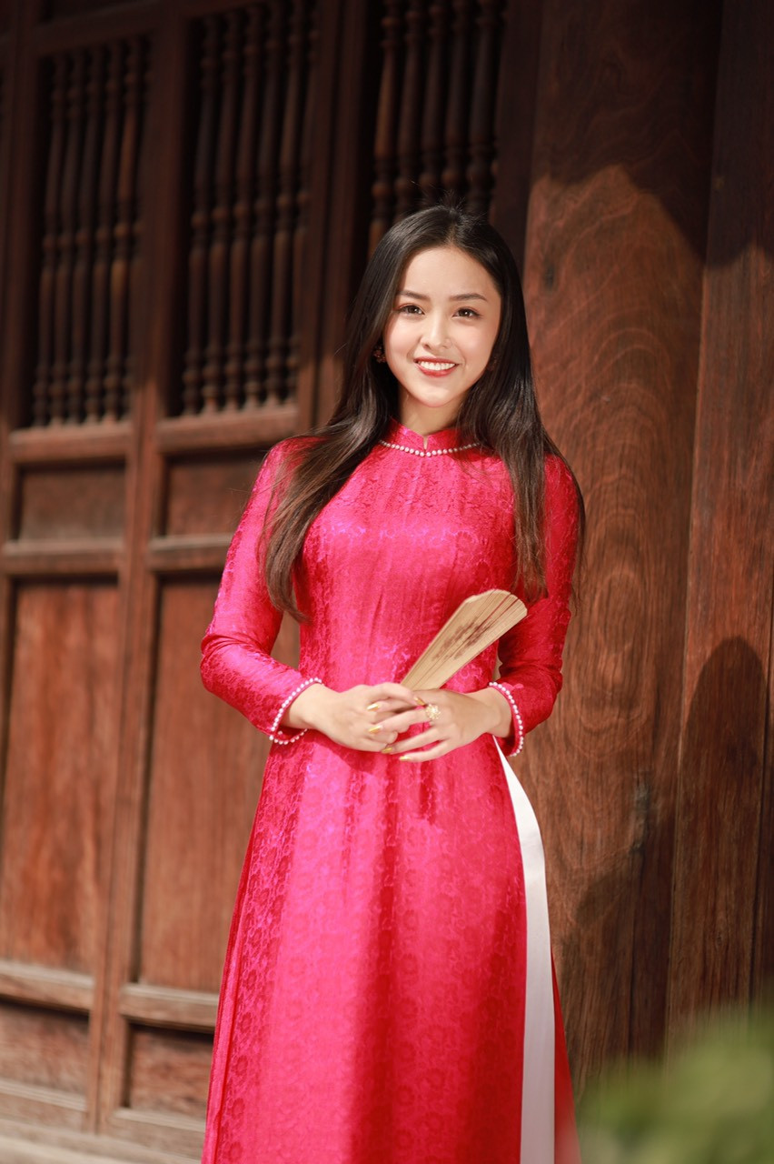 Tân hoa khôi Đại học Luật sở hữu thành tích học tập đáng ngưỡng mộ ảnh 6