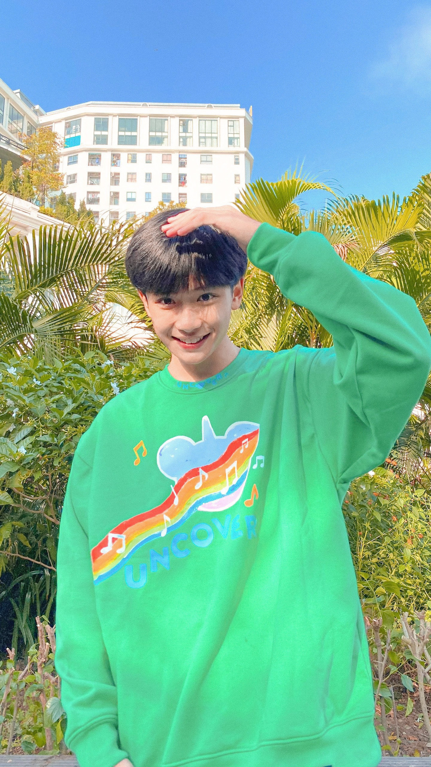 Soi profile hotboy sân bóng sở hữu 200 nghìn follow trên mạng xã hội ảnh 5