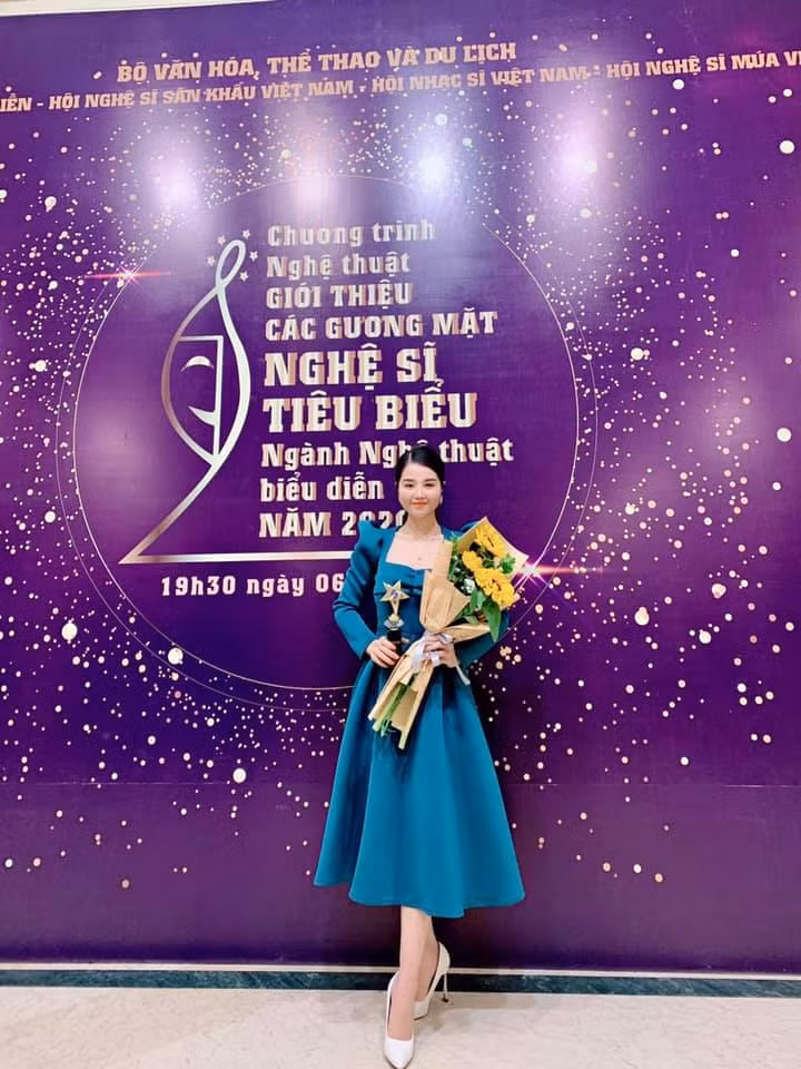 Phùng Thị Thanh Huyền: “Nghệ thuật truyền thống cần có giới trẻ để tiếp nối” ảnh 10