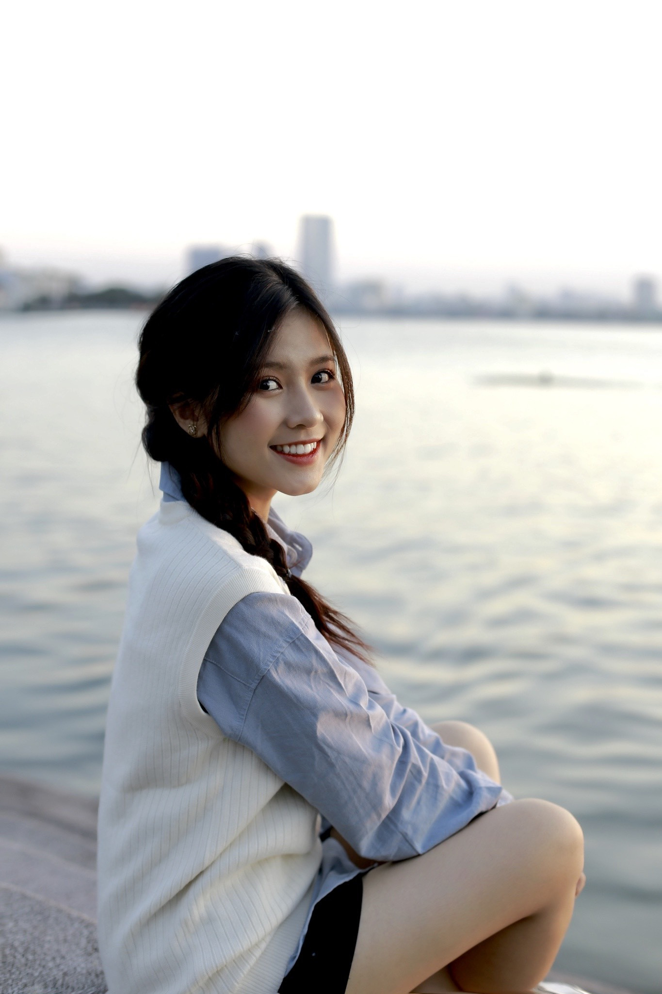 Nữ sinh điện ảnh gây ấn tượng bởi bộ ảnh Tết bên áo Tấc Việt phục ảnh 21