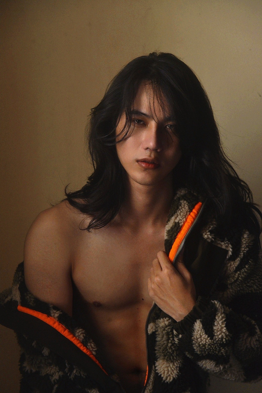 Mê mẩn trước nhan sắc của “Mỹ nam tóc dài” là người Việt gốc Hoa ảnh 5