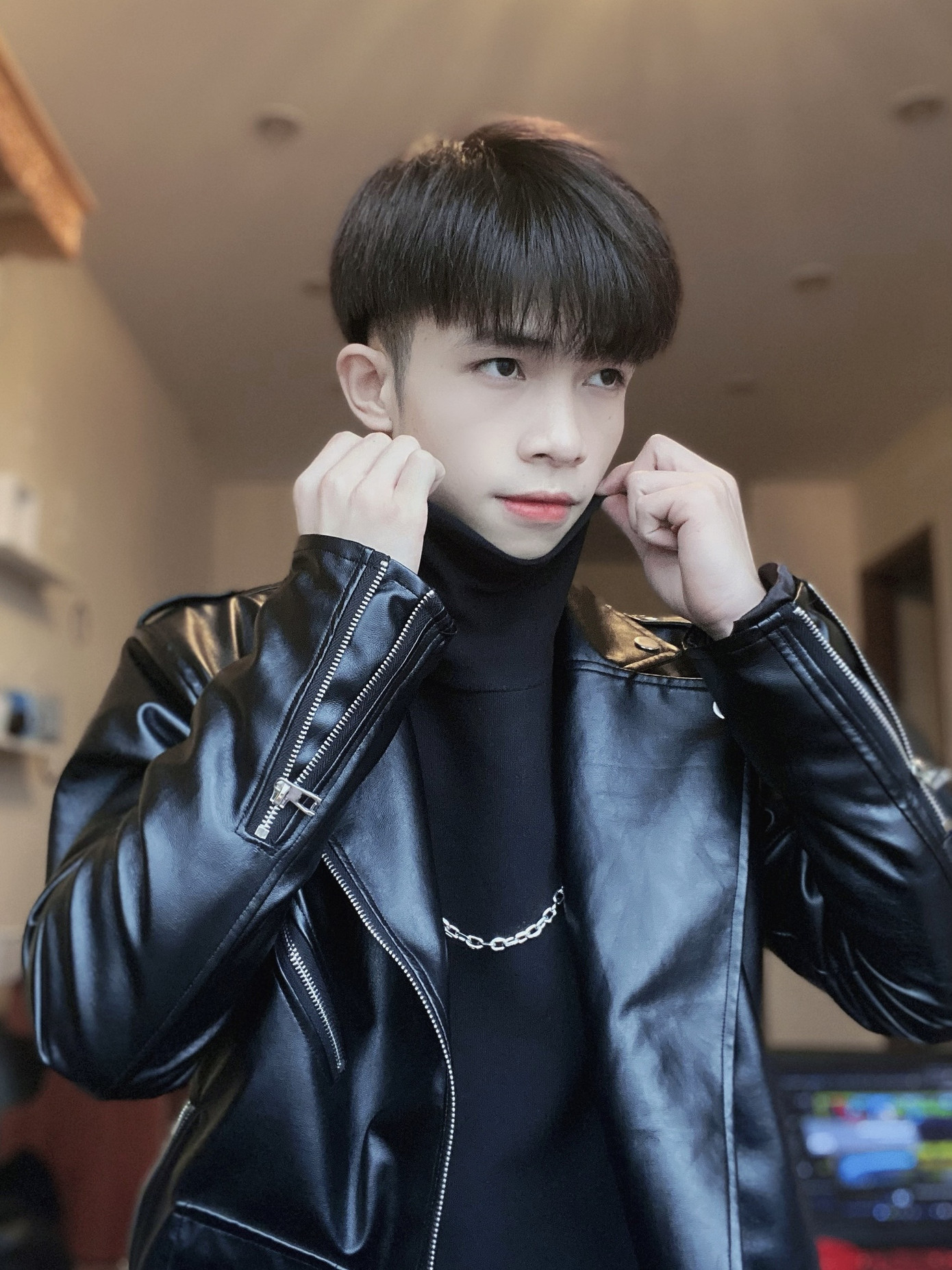 Nam sinh trường ĐH Thăng Long có lượng người theo dõi “khủng” ảnh 10