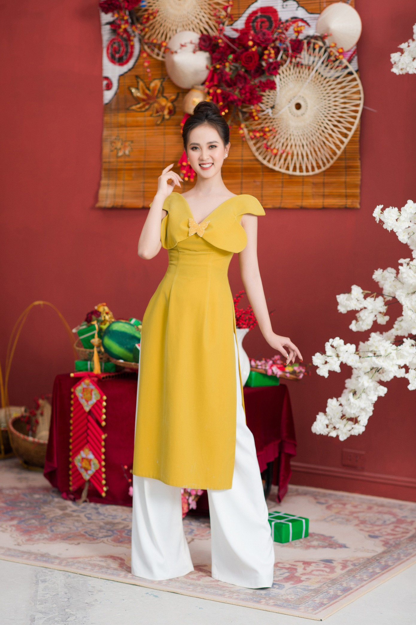 Người đẹp xứ Nghệ rạng rỡ trong bộ ảnh chào Xuân ảnh 7