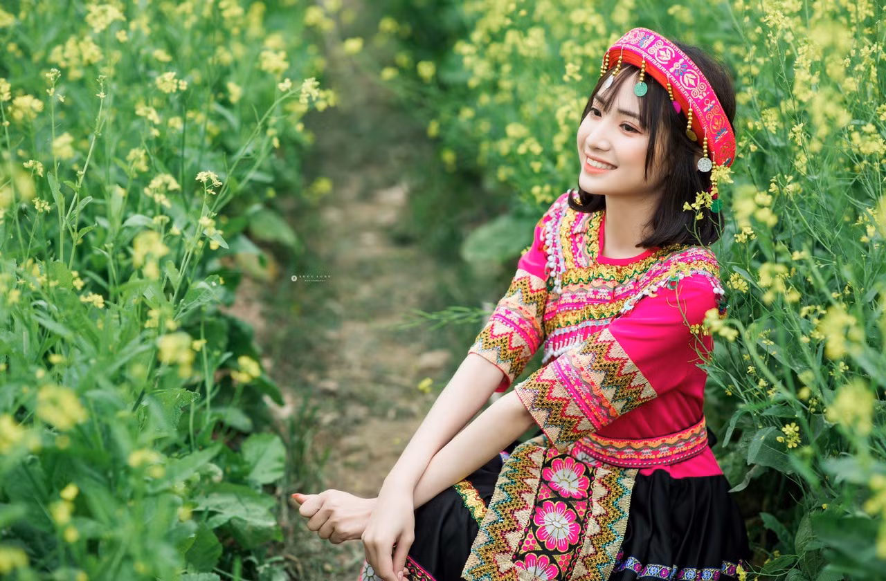 Hot girl Nam Định ‘hóa’ thiếu nữ H’Mông rạng rỡ đón Xuân ảnh 6