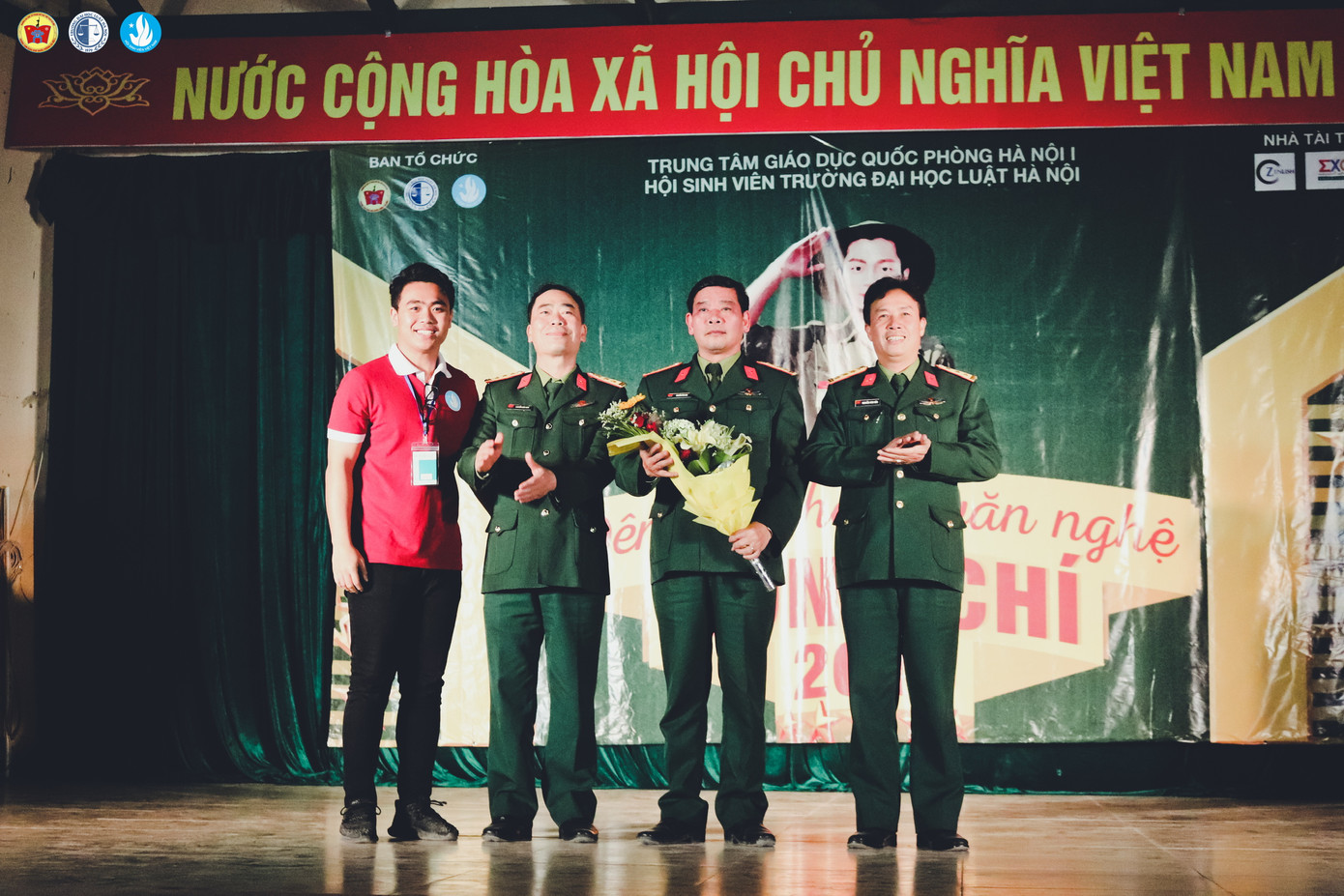 Chàng trai “Sao Tháng Giêng” - ngọn cờ đầu trong phong trào thanh niên Trường Đại học Luật ảnh 5