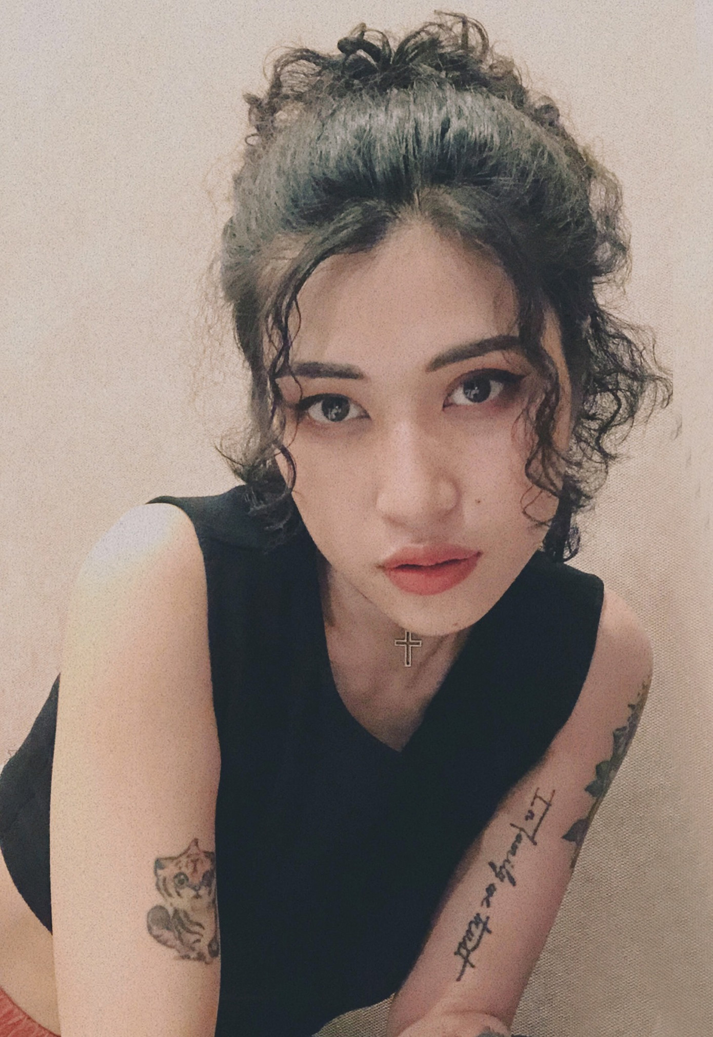 Cô ca sĩ đa tài mang dấu ấn thập niên 90 ảnh 3