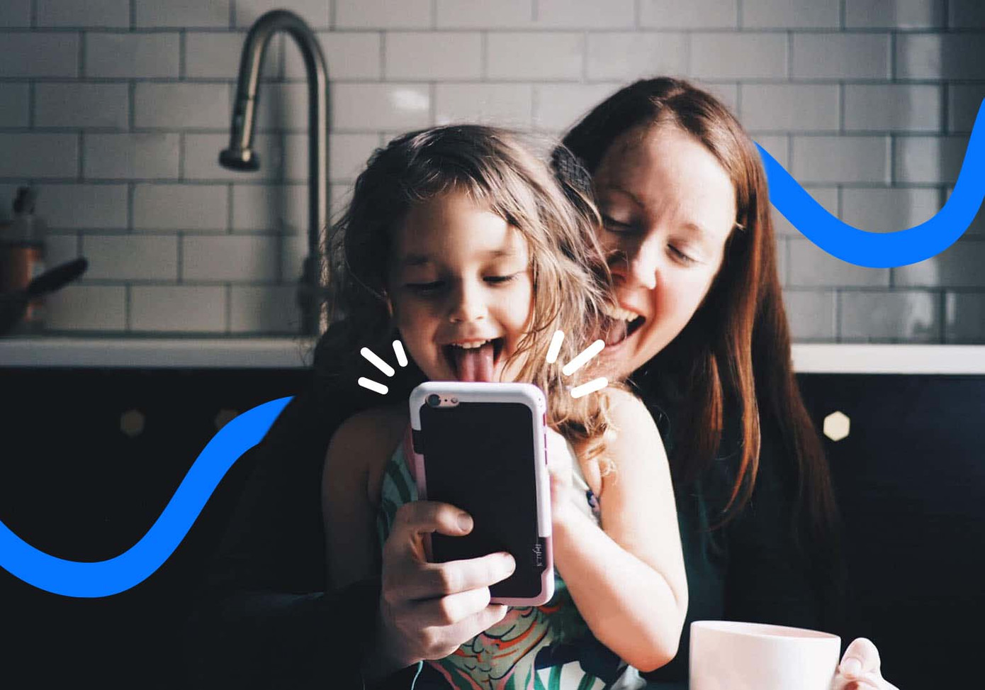 “Mê mẩn” với các thiết bị kỹ thuật số hại mắt, giấc ngủ, cổ, vai, gáy như thế nào? ảnh 2