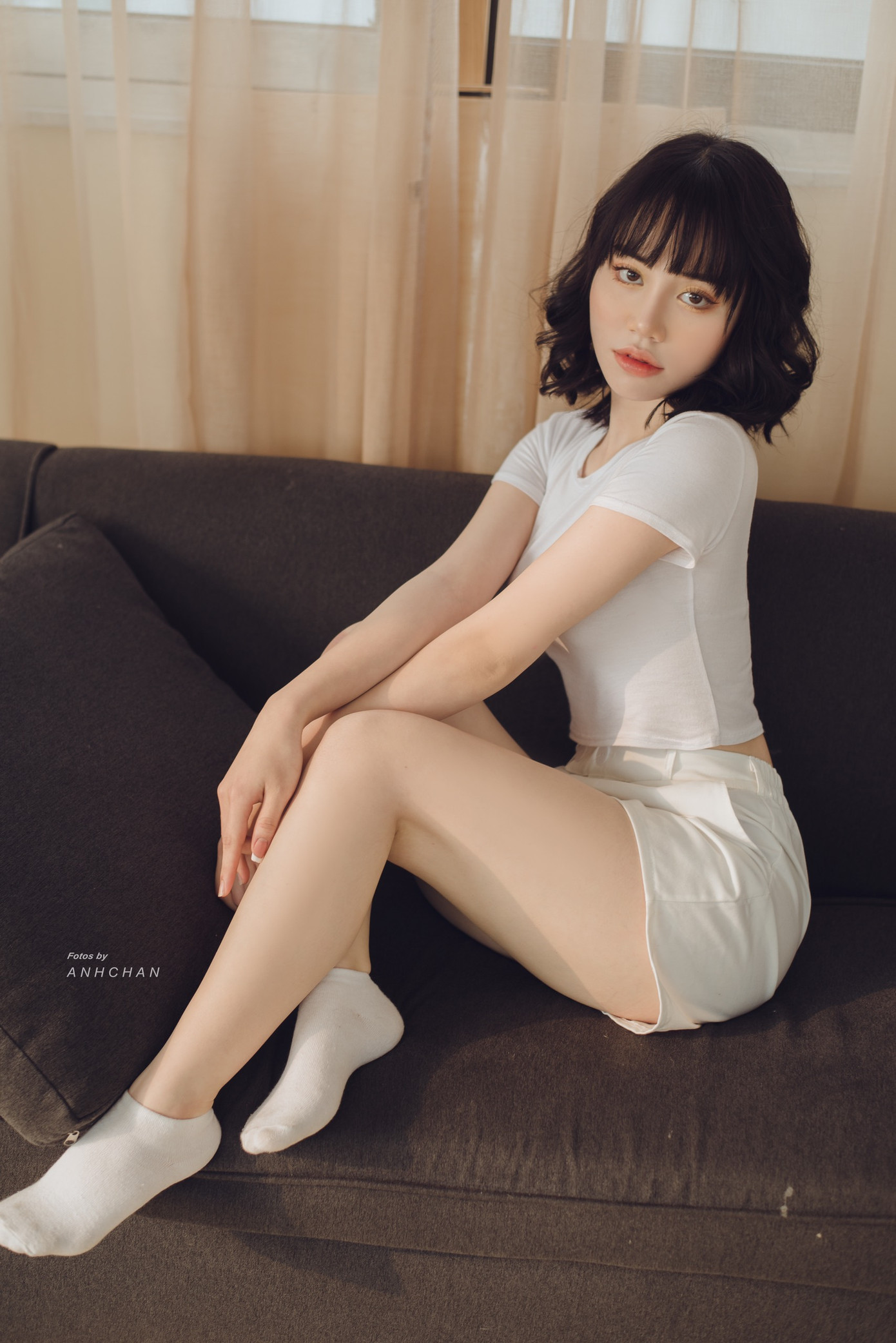 Bỏng mắt trong bộ ảnh chụp tại studio của hotgirl Hà Thành ảnh 7