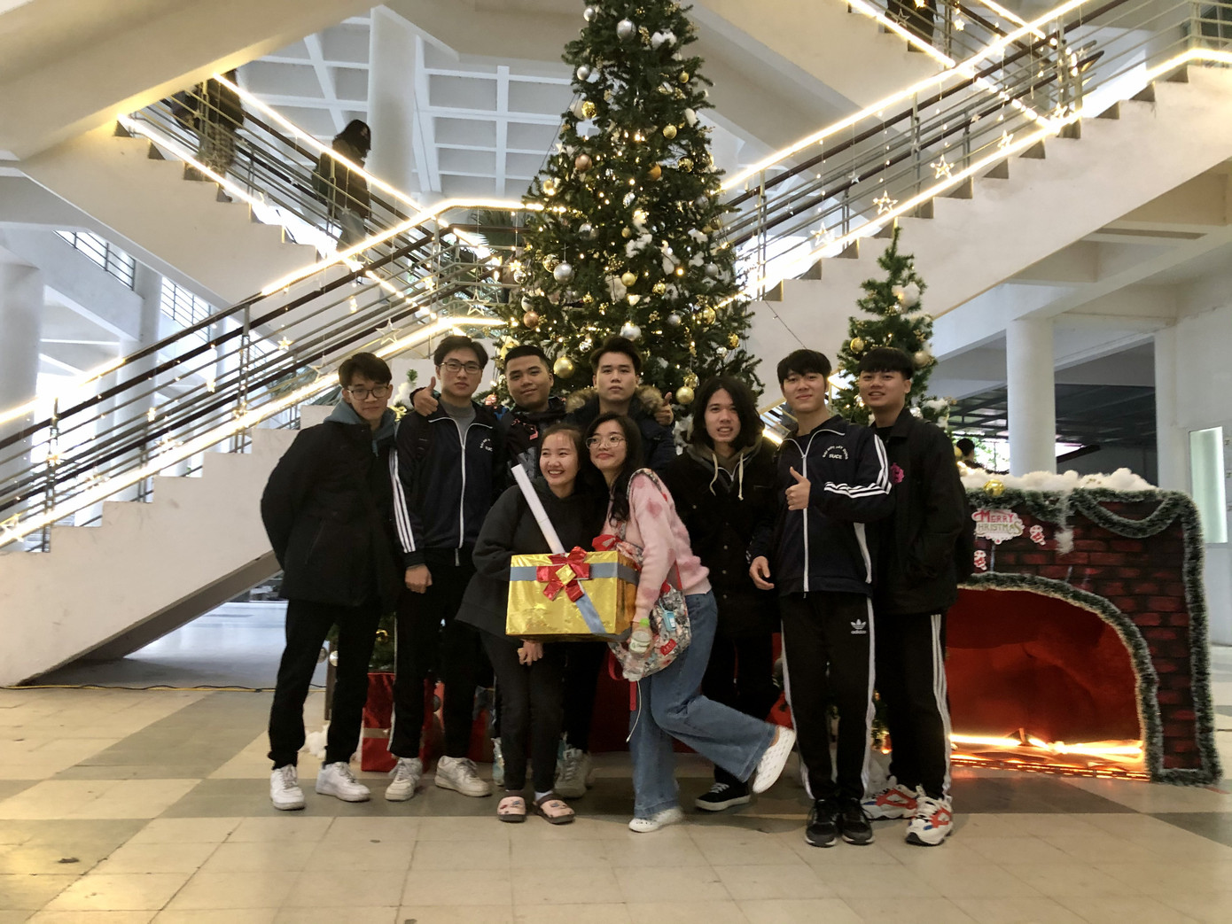 Cam phọt kể chuyện học tại Đại học Xây dựng ảnh 13