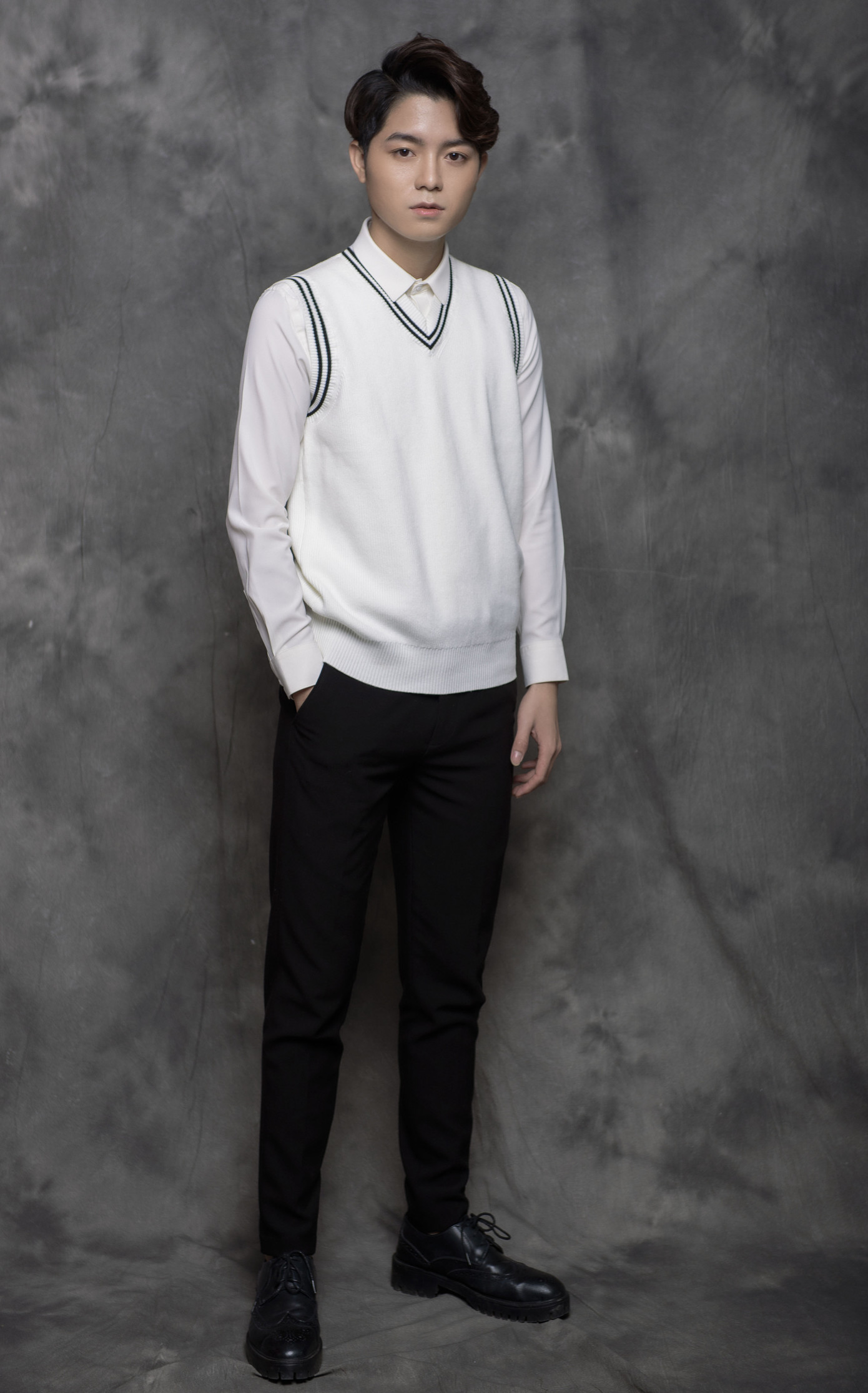 Tuấn Khanh: Đẹp trai chuẩn soái ca trong bộ ảnh mới ảnh 10