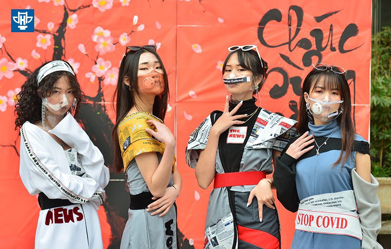 Thời trang phòng chống dịch COVID-19 “độc lạ” của sinh viên trường ĐH Kiến trúc Hà Nội ảnh 4