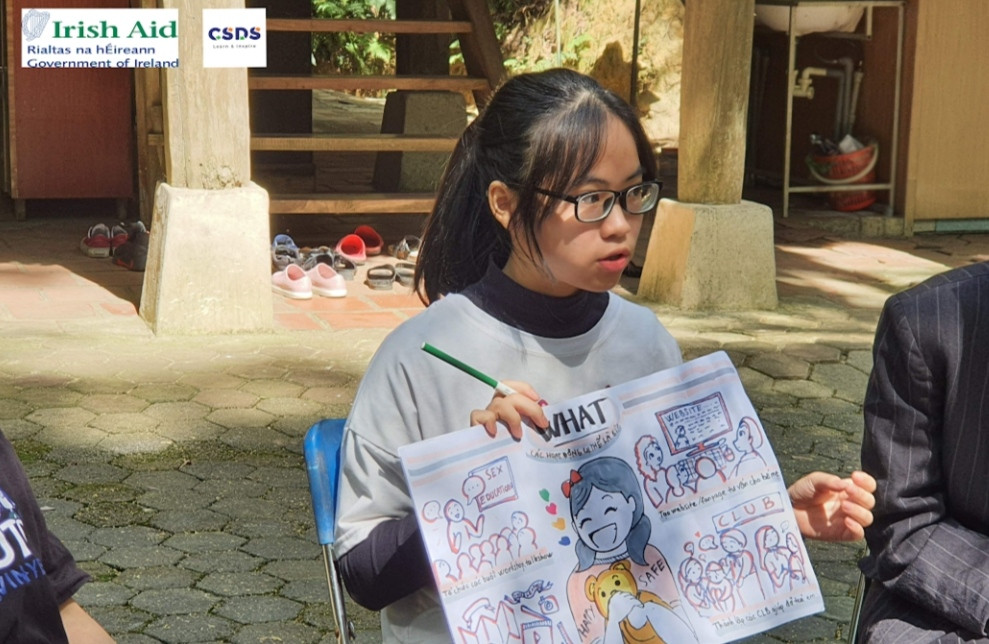 Nữ sinh Quảng Trị 15 tuổi thông thạo 7 thứ tiếng là quán quân cuộc thi lồng tiếng ảnh 6