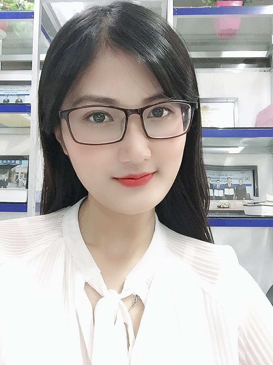 Điểm chung giữa luật sư và MC là gì? ảnh 11