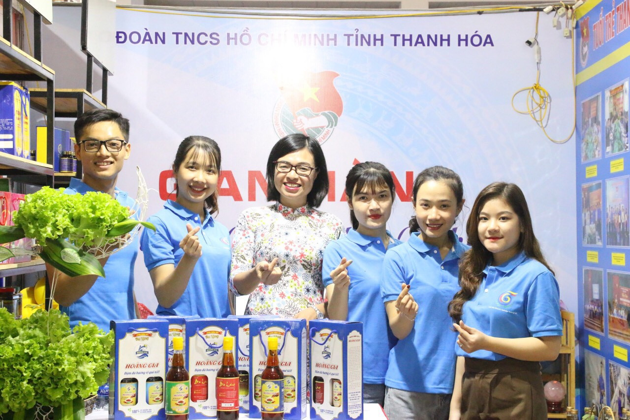 Phó Chủ tịch CLB sinh viên “Nhà doanh nghiệp tương lai” vươn lên từ câu chuyện gia đình ảnh 6