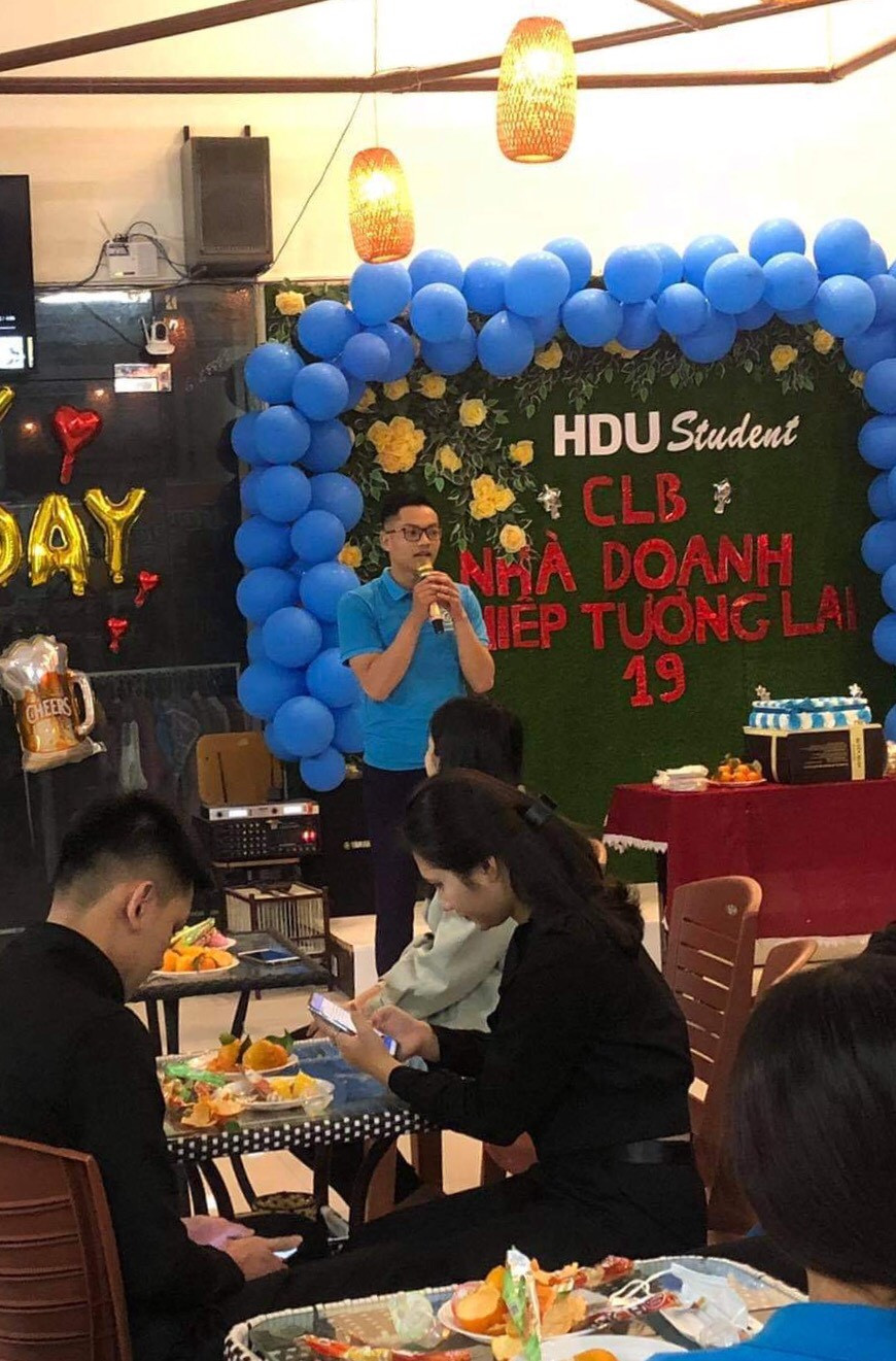 Phó Chủ tịch CLB sinh viên “Nhà doanh nghiệp tương lai” vươn lên từ câu chuyện gia đình ảnh 10