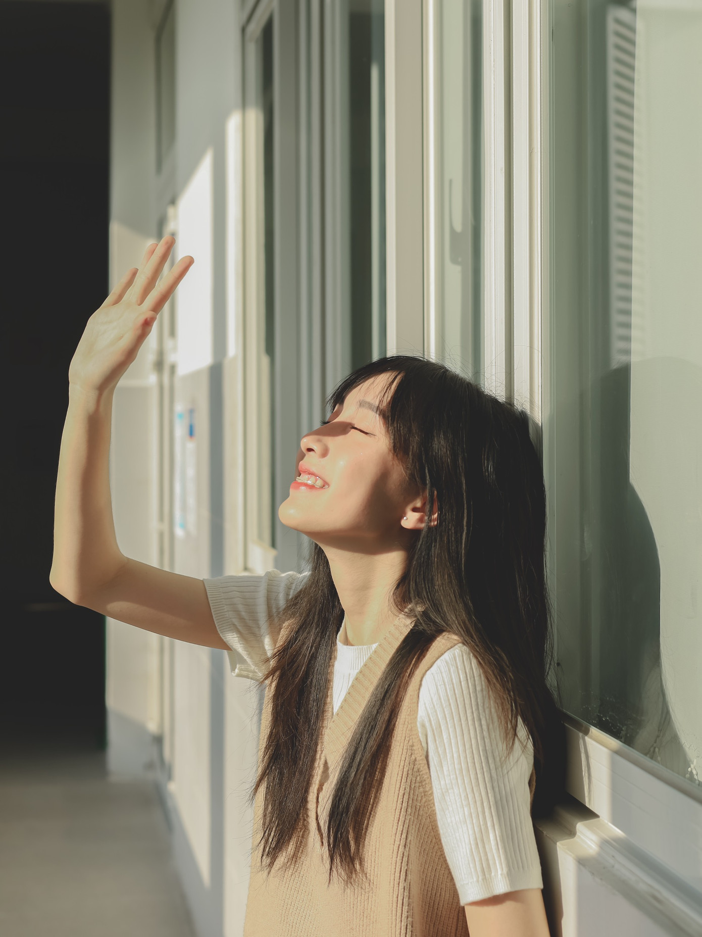 Nữ sinh Ngoại thương đam mê mẫu ảnh, có thành tích học tập “khủng“ ảnh 12