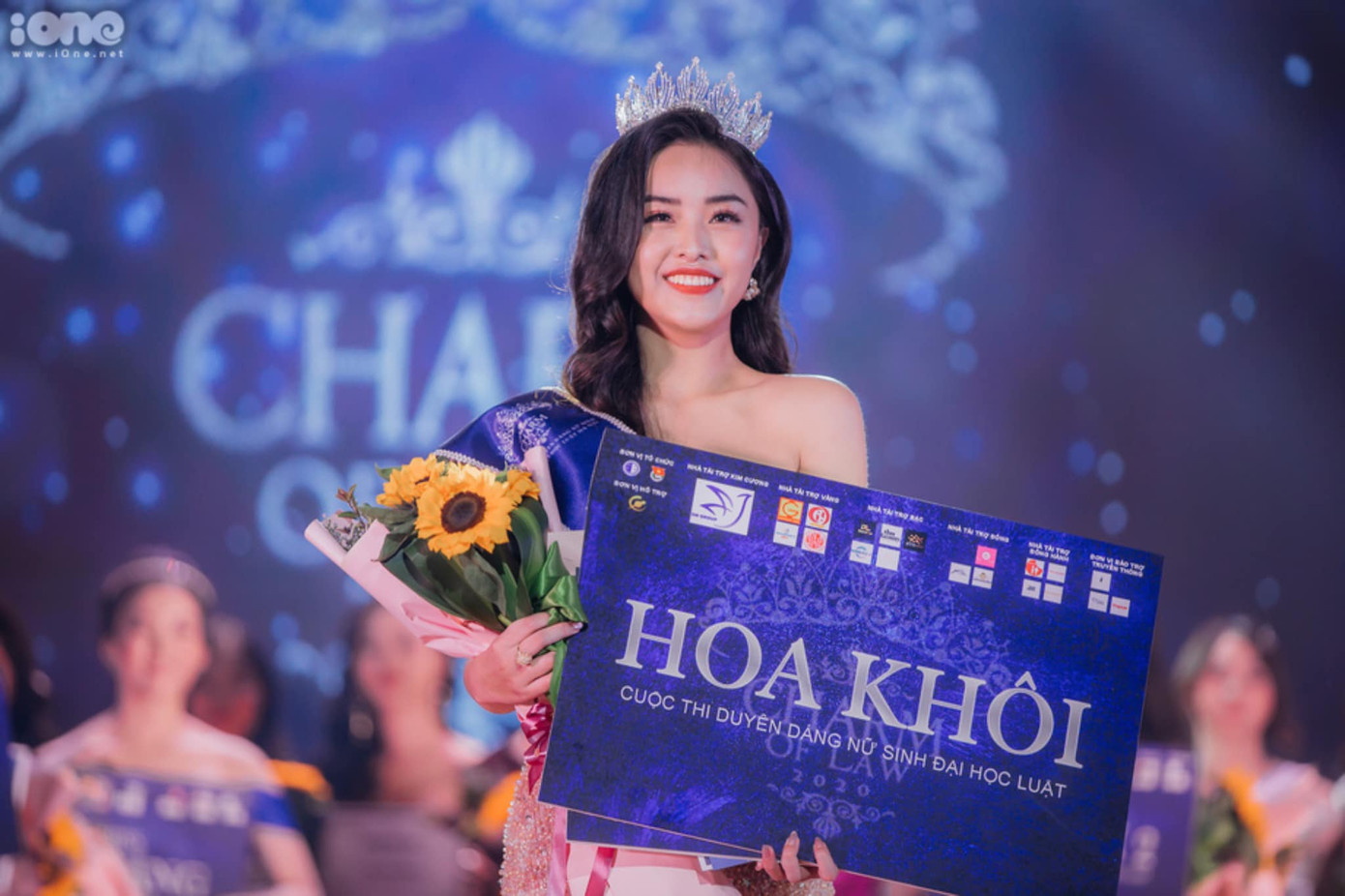 Tân hoa khôi Đại học Luật sở hữu thành tích học tập đáng ngưỡng mộ ảnh 10