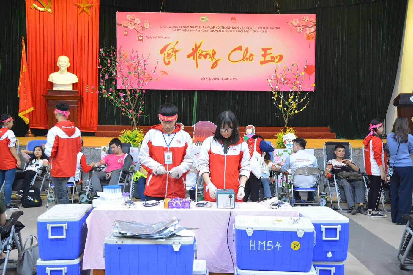 Ngày hội hiến máu “Tết Hồng Cho Em” 2021 ảnh 2