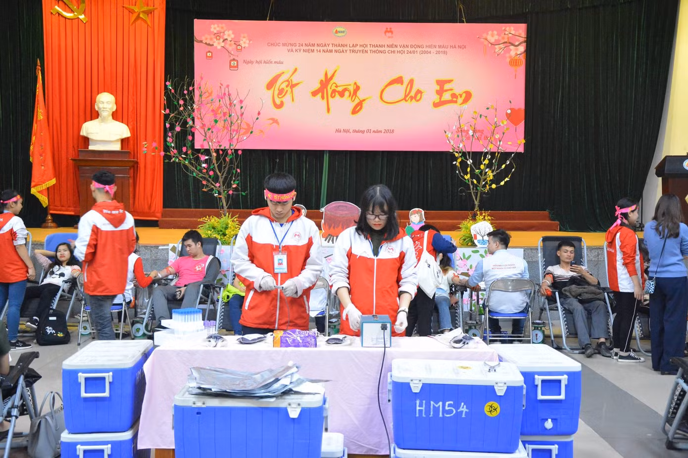 Ngày hội hiến máu “Tết Hồng Cho Em” 2021 ảnh 2