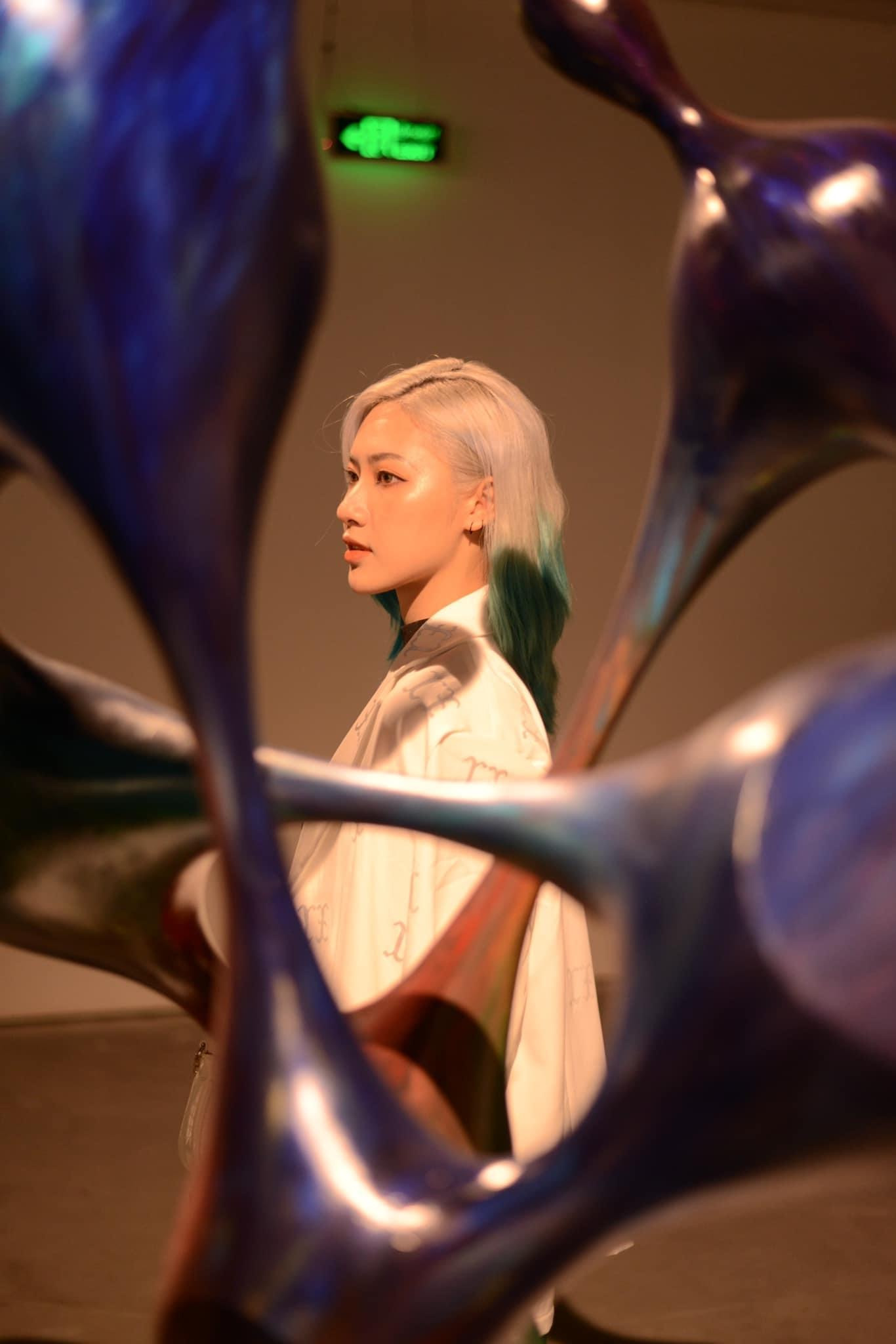 Nữ sinh trường Mỹ thuật theo đuổi phong cách cá tính và nổi loạn ảnh 9