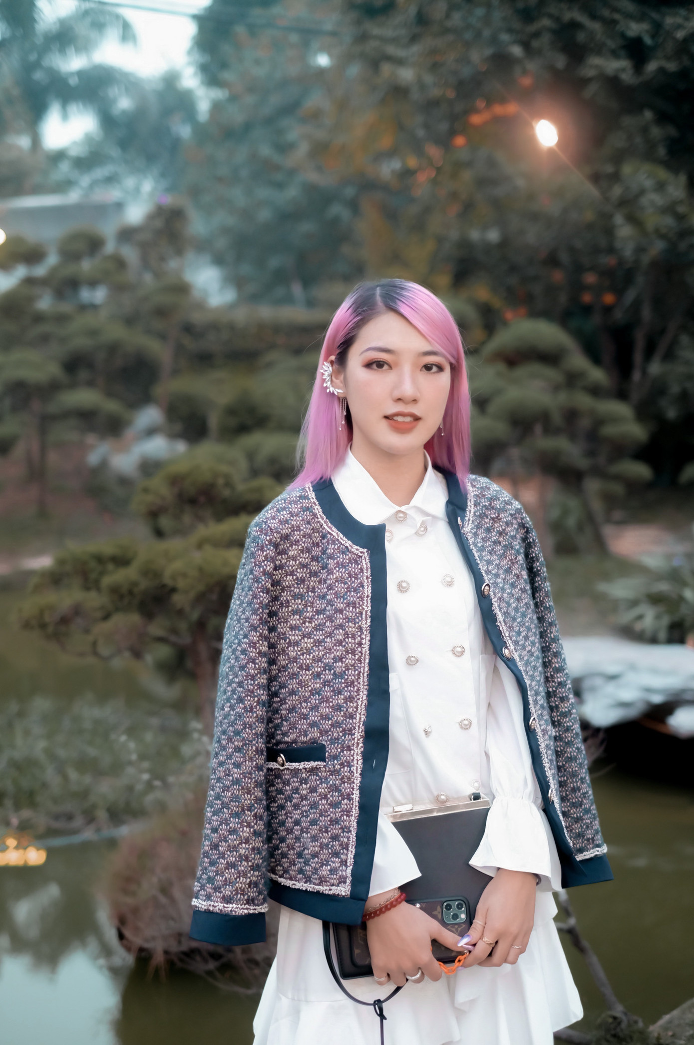 Nữ sinh trường Mỹ thuật theo đuổi phong cách cá tính và nổi loạn ảnh 13