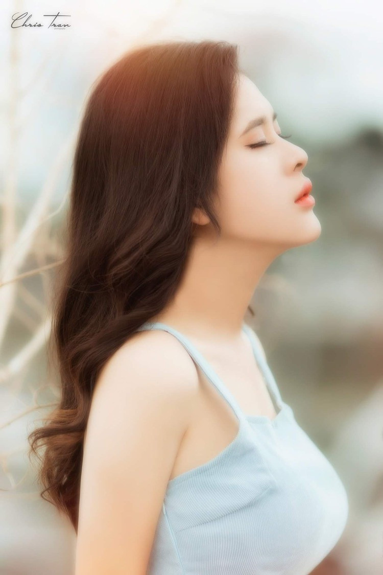 Nhan sắc tựa “Sương mai” của cô gái Cần Thơ ảnh 1