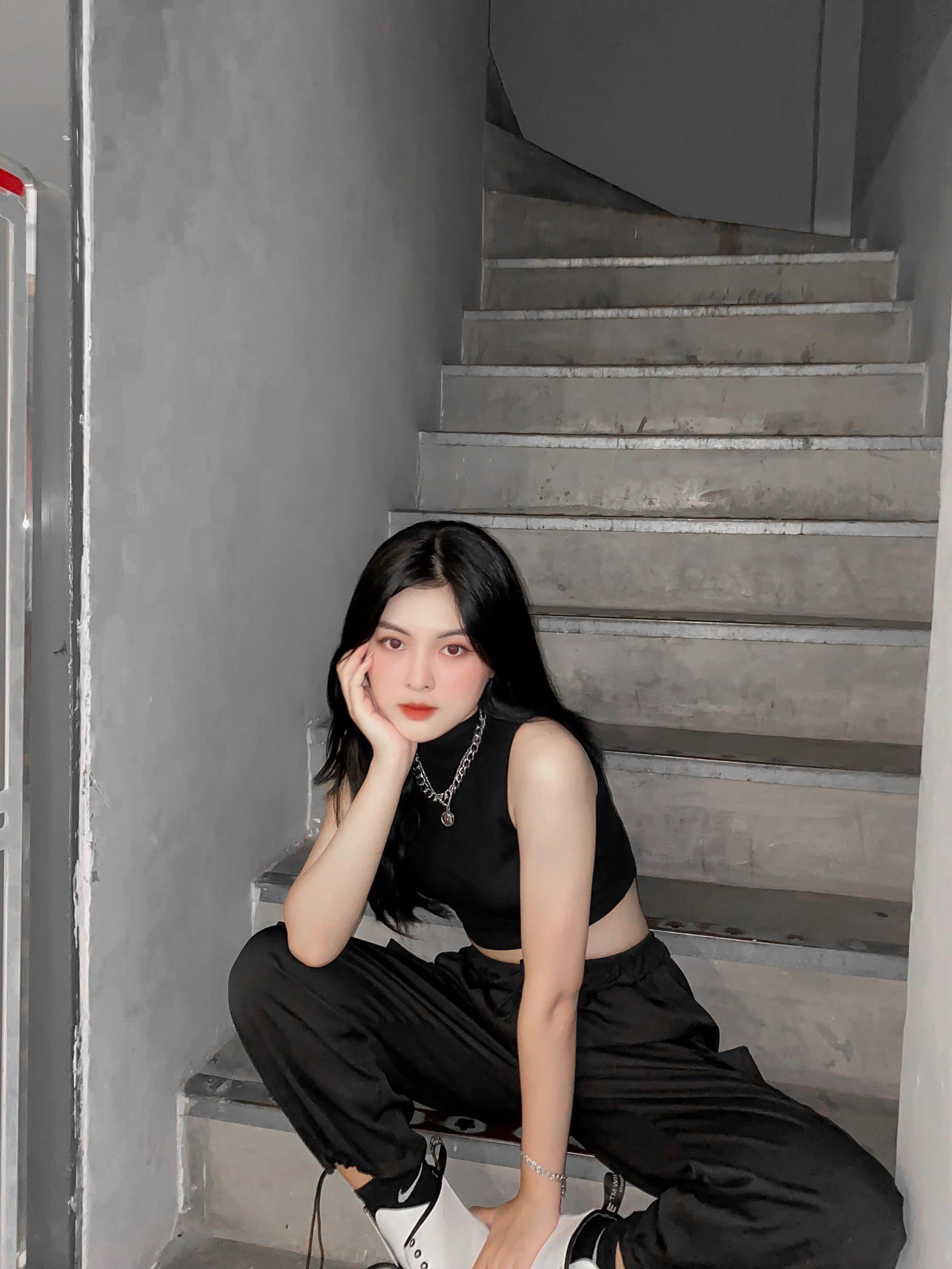 Nhan sắc “rúng động” của Hot Tiktoker Đắk Lắk khiến cư dân mạng đổ xô tìm kiếm ảnh 2