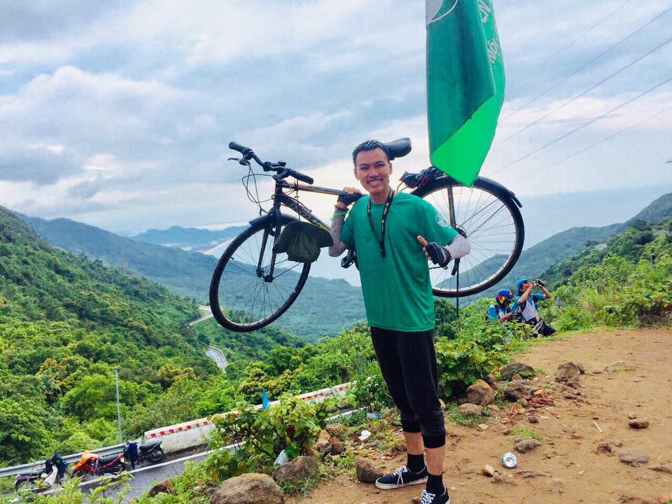 Tâm sự của một cựu Sao tháng Giêng đạp xe xuyên Việt được kết nạp Đảng tại trường đại học ảnh 3