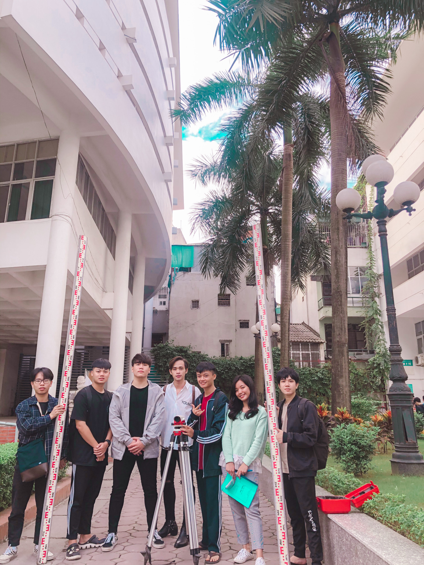 Cam phọt kể chuyện học tại Đại học Xây dựng ảnh 10