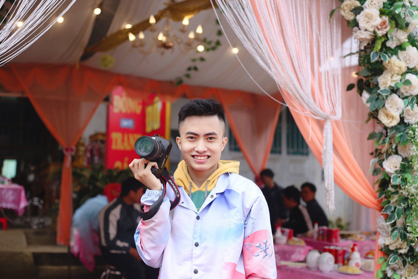 Một Streamer “ghiền” làm từ thiện ảnh 7