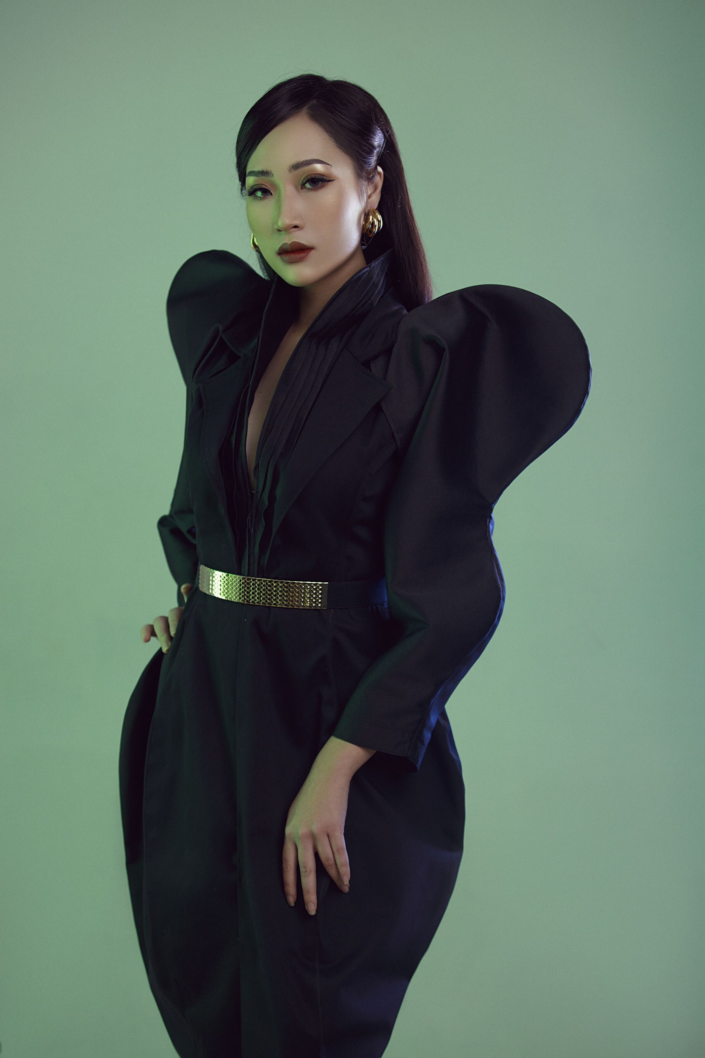 Thương Cin: “Nếu ai cũng bỏ sân khấu đi thì ai sẽ ở lại?” ảnh 8