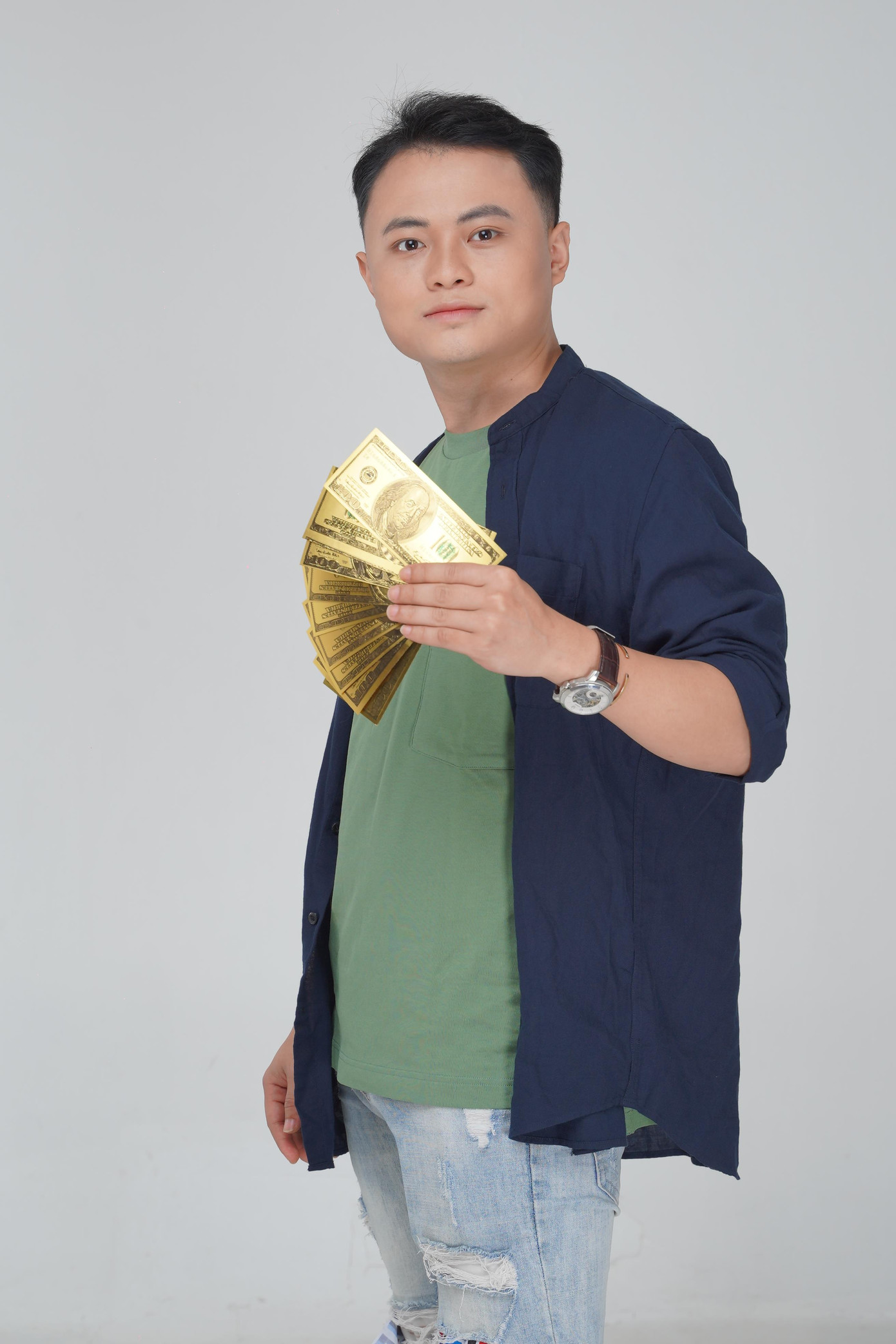 “Lửa thử vàng, gian nan thử Long Hách” ảnh 10