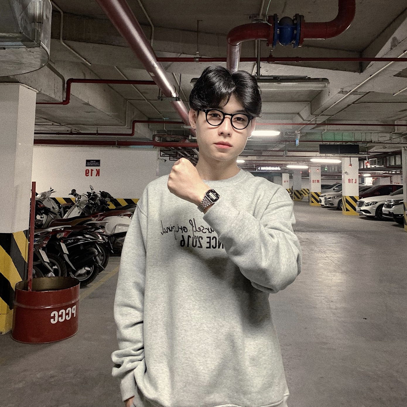 Hotboy HLU - Thành viên Bộ tộc Mixigaming: Học Luật để thay mẹ thực hiện ước mơ. ảnh 2