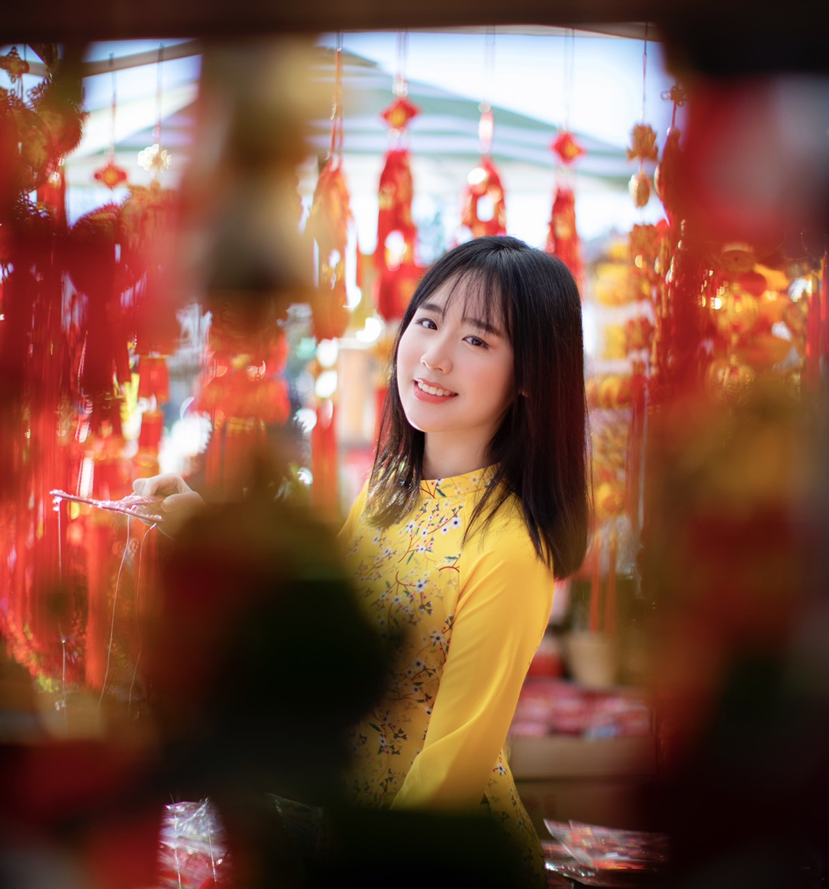 Rực rỡ sắc vàng với bộ ảnh áo dài Việt Nam đón Tết của du học sinh tại Mỹ ảnh 6