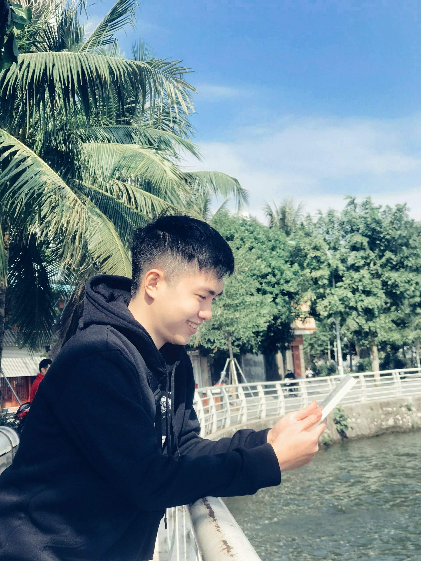 Nam sinh viên dành cả tuổi trẻ để khai phá ước mơ ảnh 4