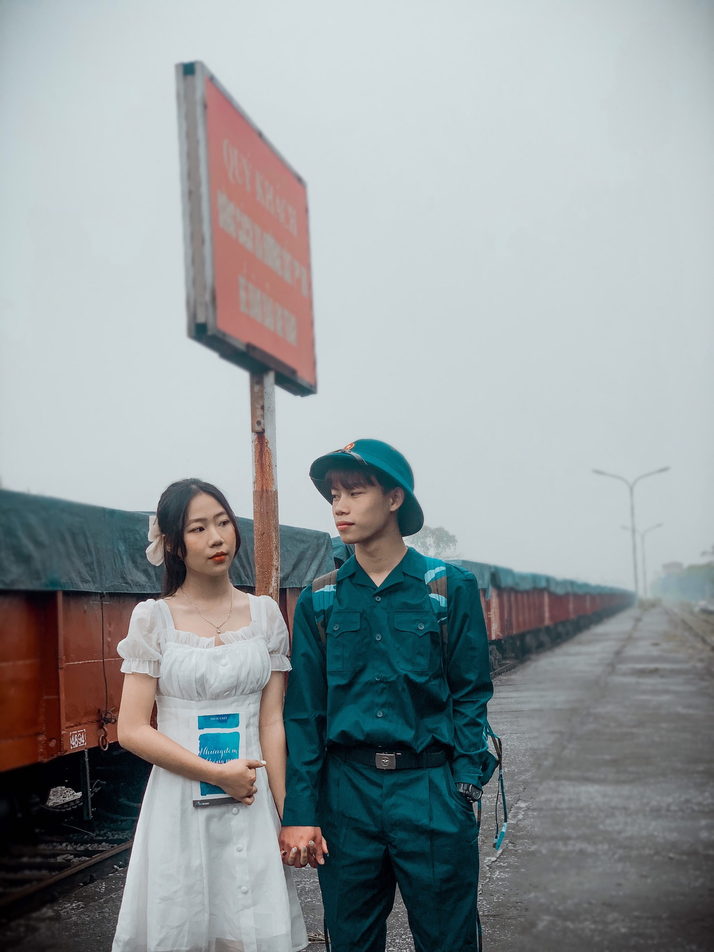 Bộ ảnh ‘Tiễn người yêu lên đường nhập ngũ’ của đôi bạn đến từ Quảng Ninh ảnh 17